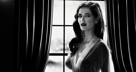 ray liotta nude|Sin City: A Dame to Kill For (2014) Nude Scenes